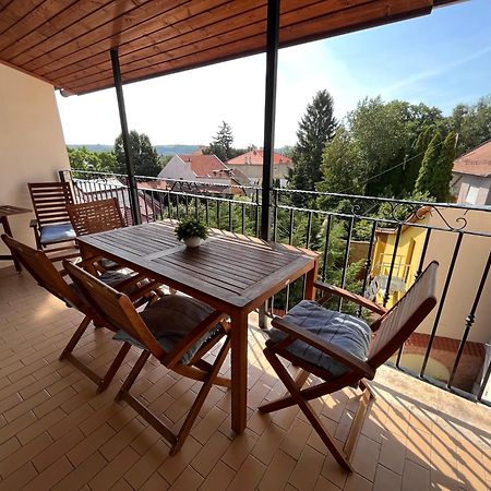 Pacsirta Apartman Grand Eger Esterno foto