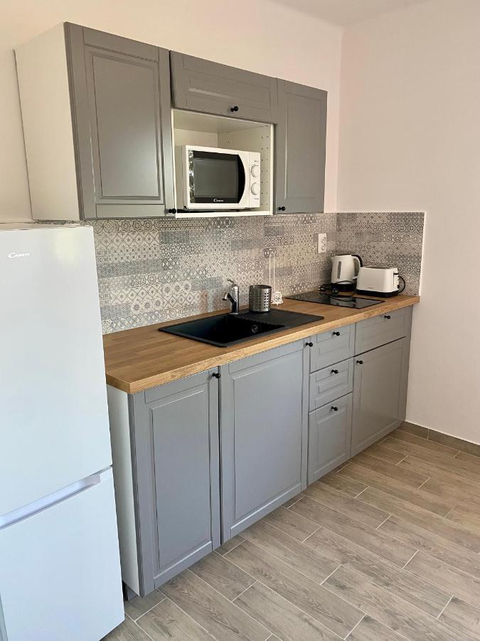 Pacsirta Apartman Grand Eger Esterno foto