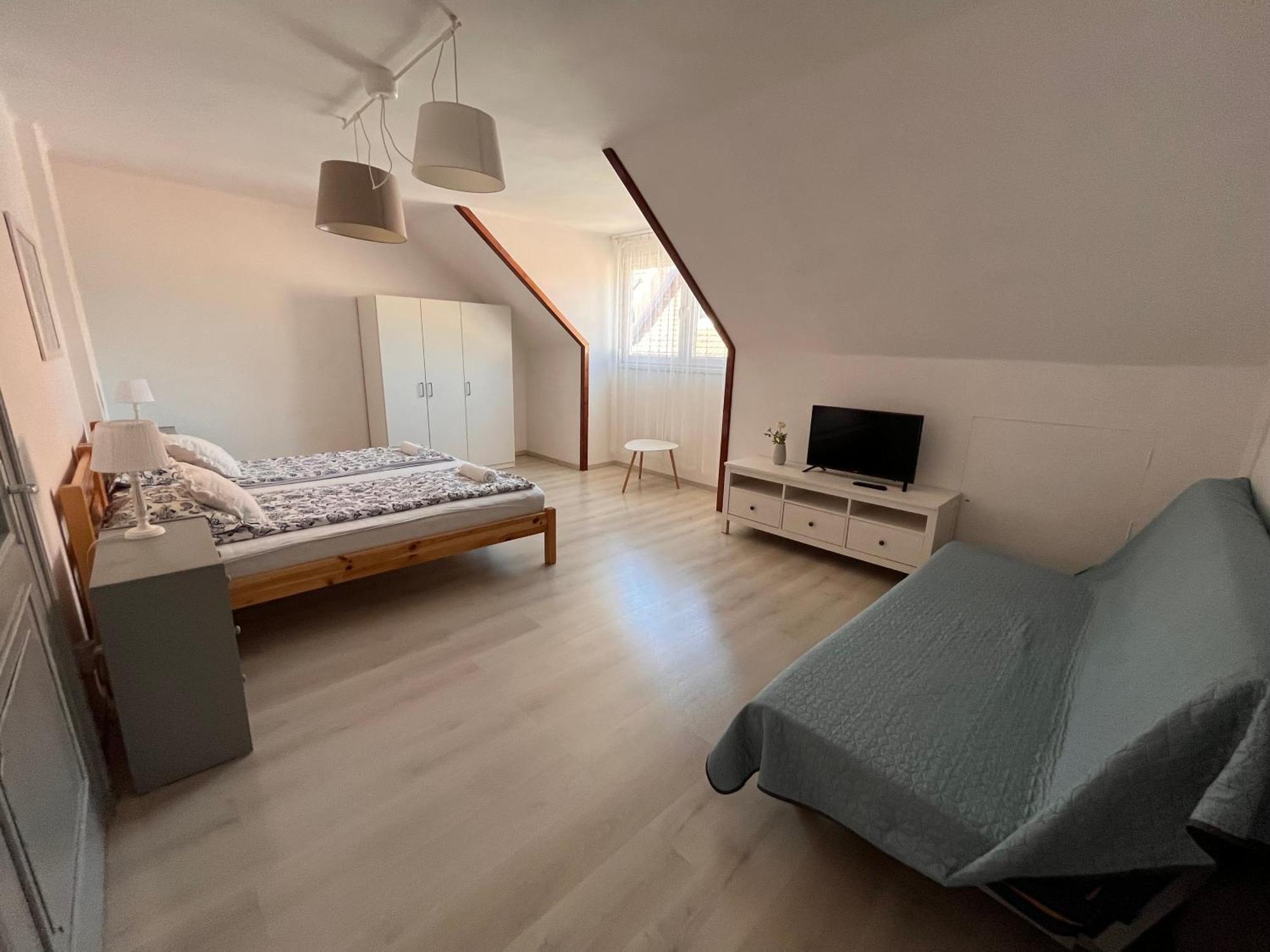Pacsirta Apartman Grand Eger Esterno foto