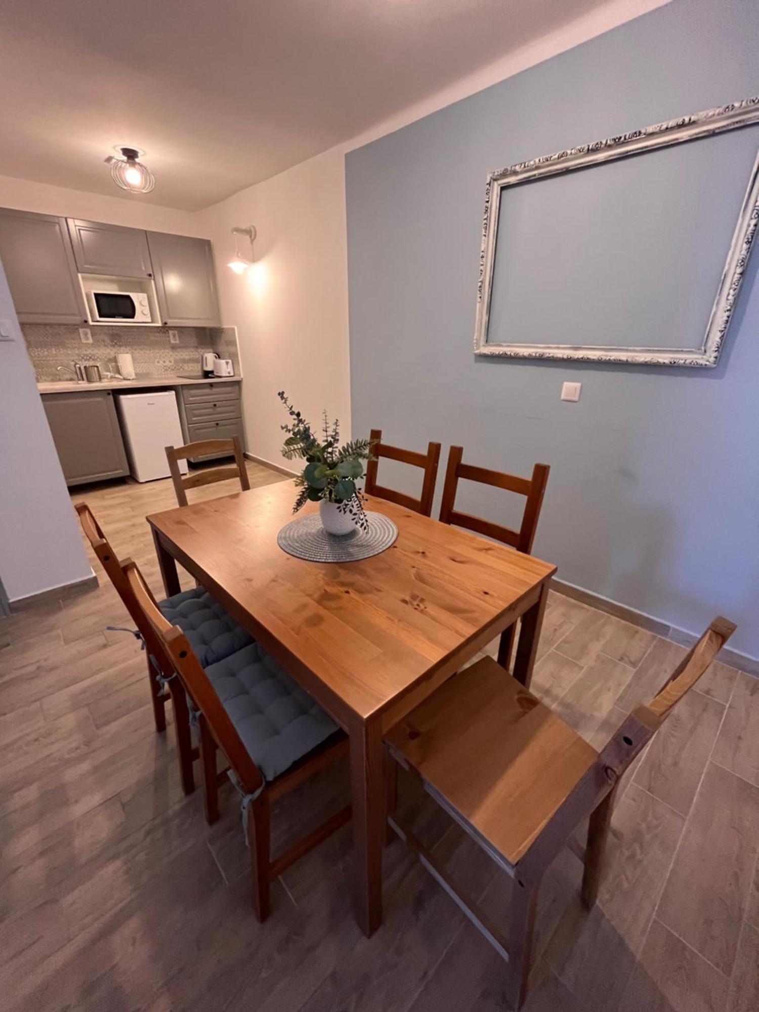 Pacsirta Apartman Grand Eger Esterno foto
